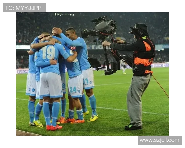 友谊赛那不勒斯与尤文图斯战平红牌事件引发全场热议