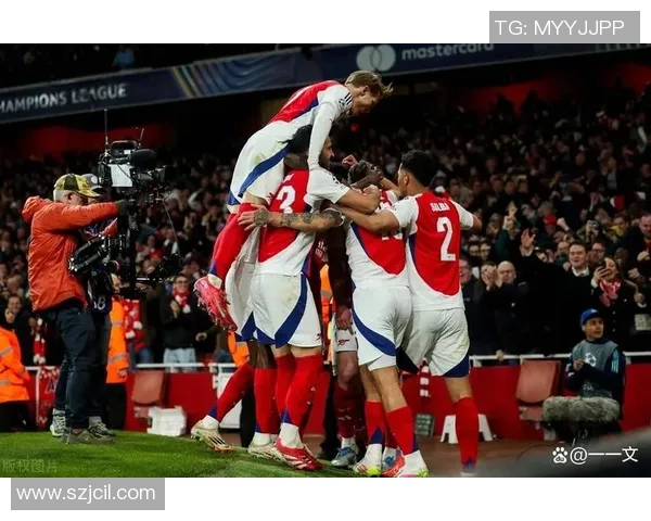 里昂狂胜阿森纳5-1引发转会热议全场沸腾